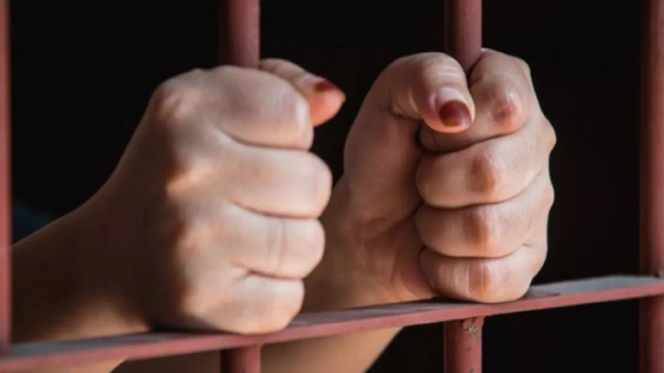 Mujer detenida por ingresar marihuana a centro de reclusión
