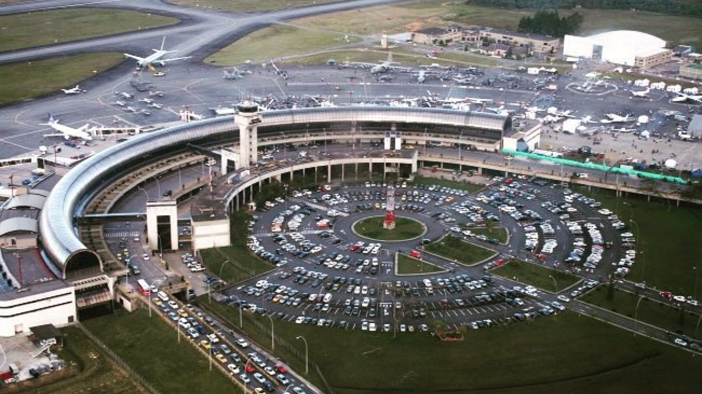 José María Córdova International Airport
