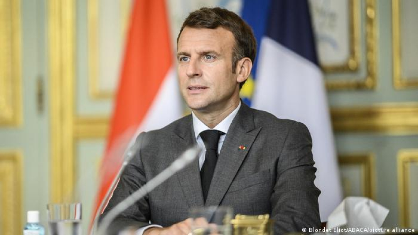 El presidente Emmanuel Macron arremete contra los no vacunados en Francia