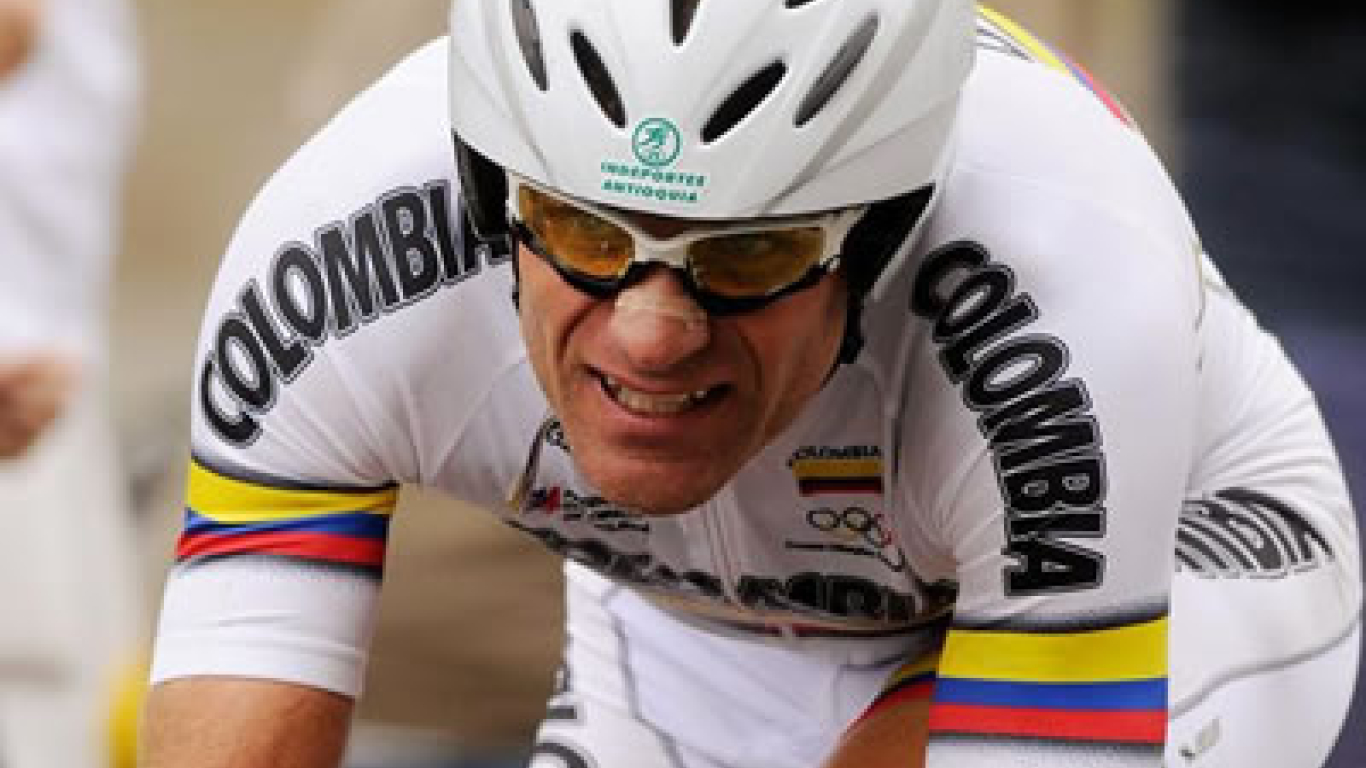 Exciclista Santiago Botero sufrió accidente en vías de Medellín