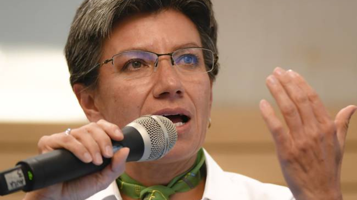 Alcaldesa de Bogotá pide a la Fiscalía judicializar asesinos de conductor de camión 