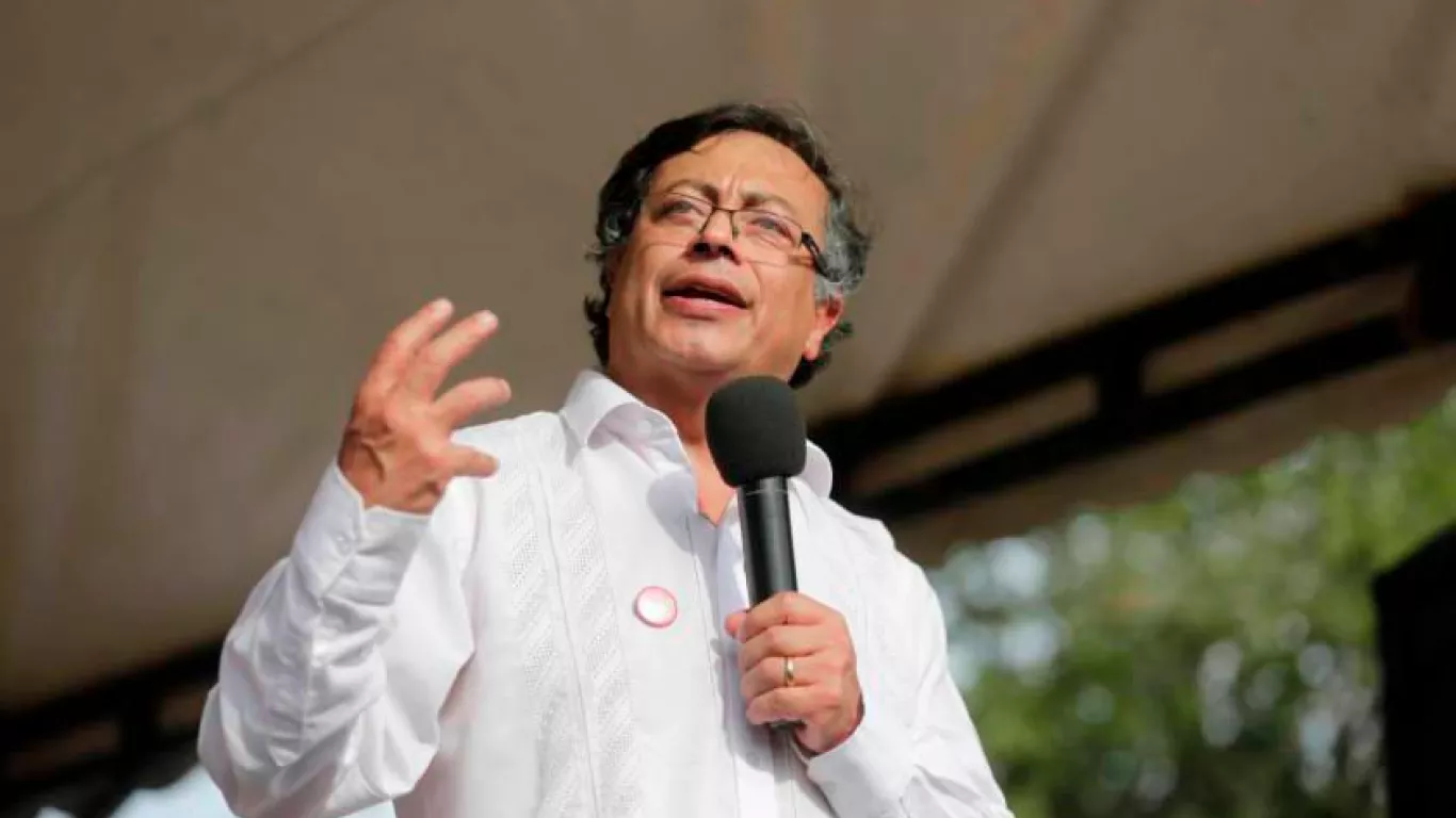 "Aquí está la primera línea de la lucha contra la corrupción", Gustavo Petro