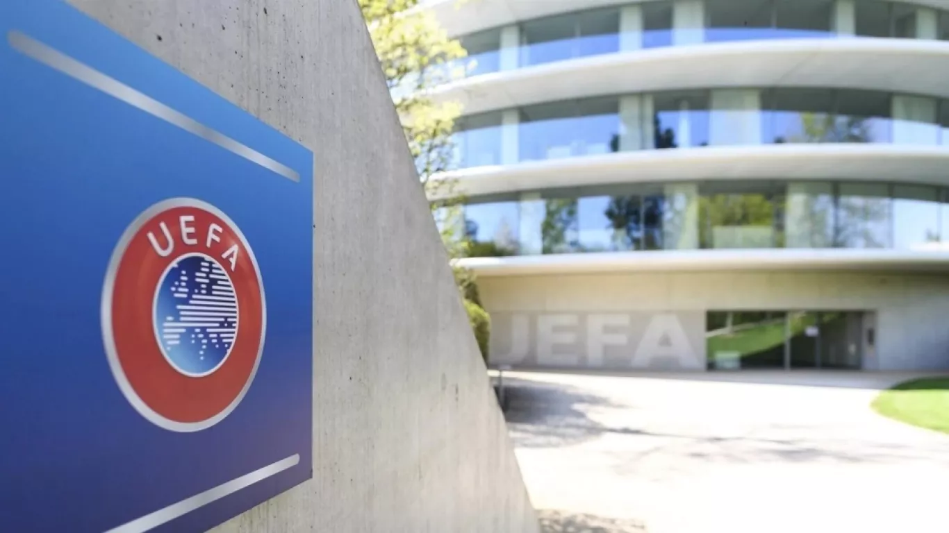 UEFA hace petición a árbitros para que tengan más firmeza frente a exageraciones y simulaciones