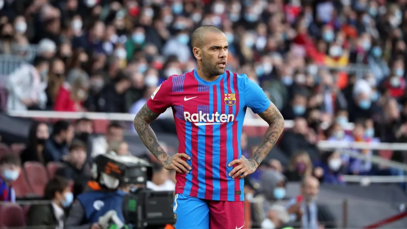 Dani Alves fue sancionado por dos fechas 