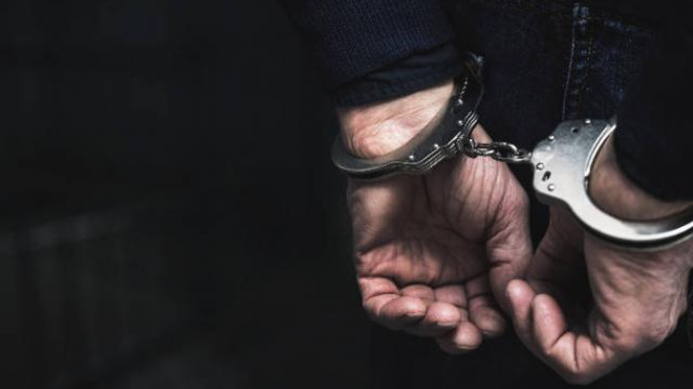 Envían a la cárcel a taxista acusado de abusar de una menor de 14 años