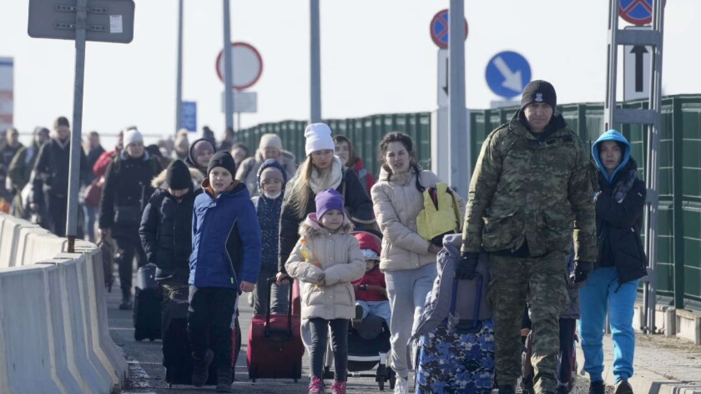 Cifra de refugiados en Ucrania asciende a 368.000 según ACNUR