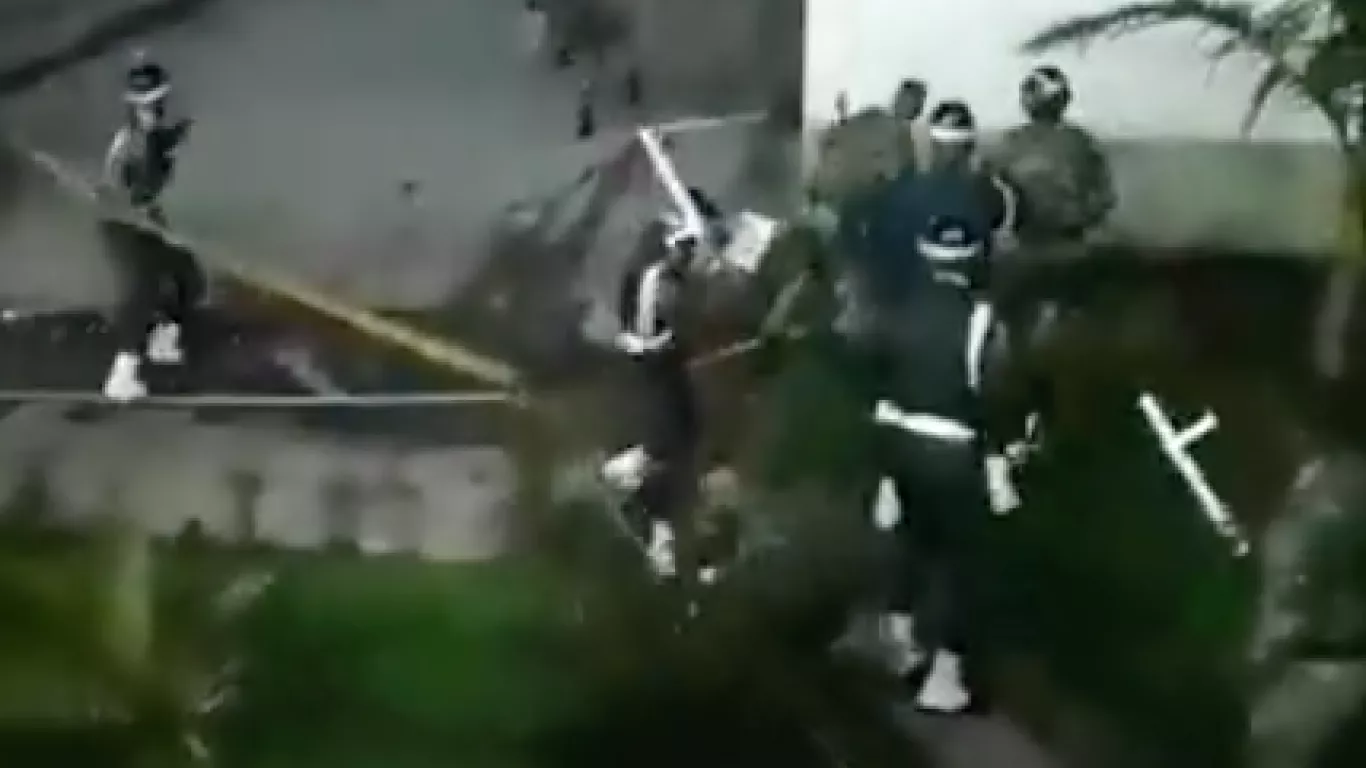 Militares protagonizaron enfrentamiento con palos y piedras en el Cantón Norte