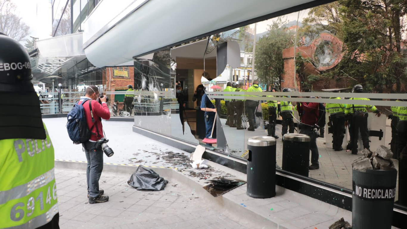 Bogotá: Disturbios en hotel donde se desarrollaba el Foro Madrid