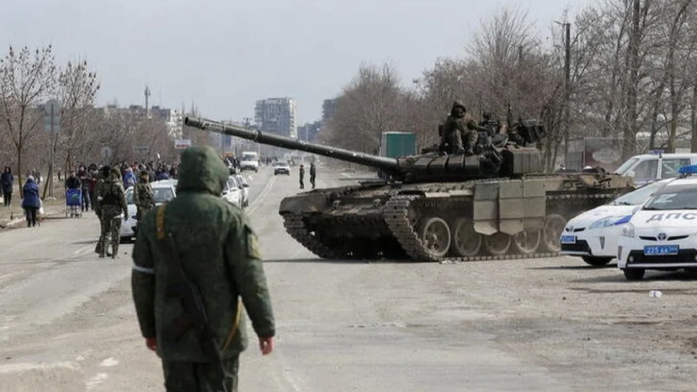 Mariupol ultimatum