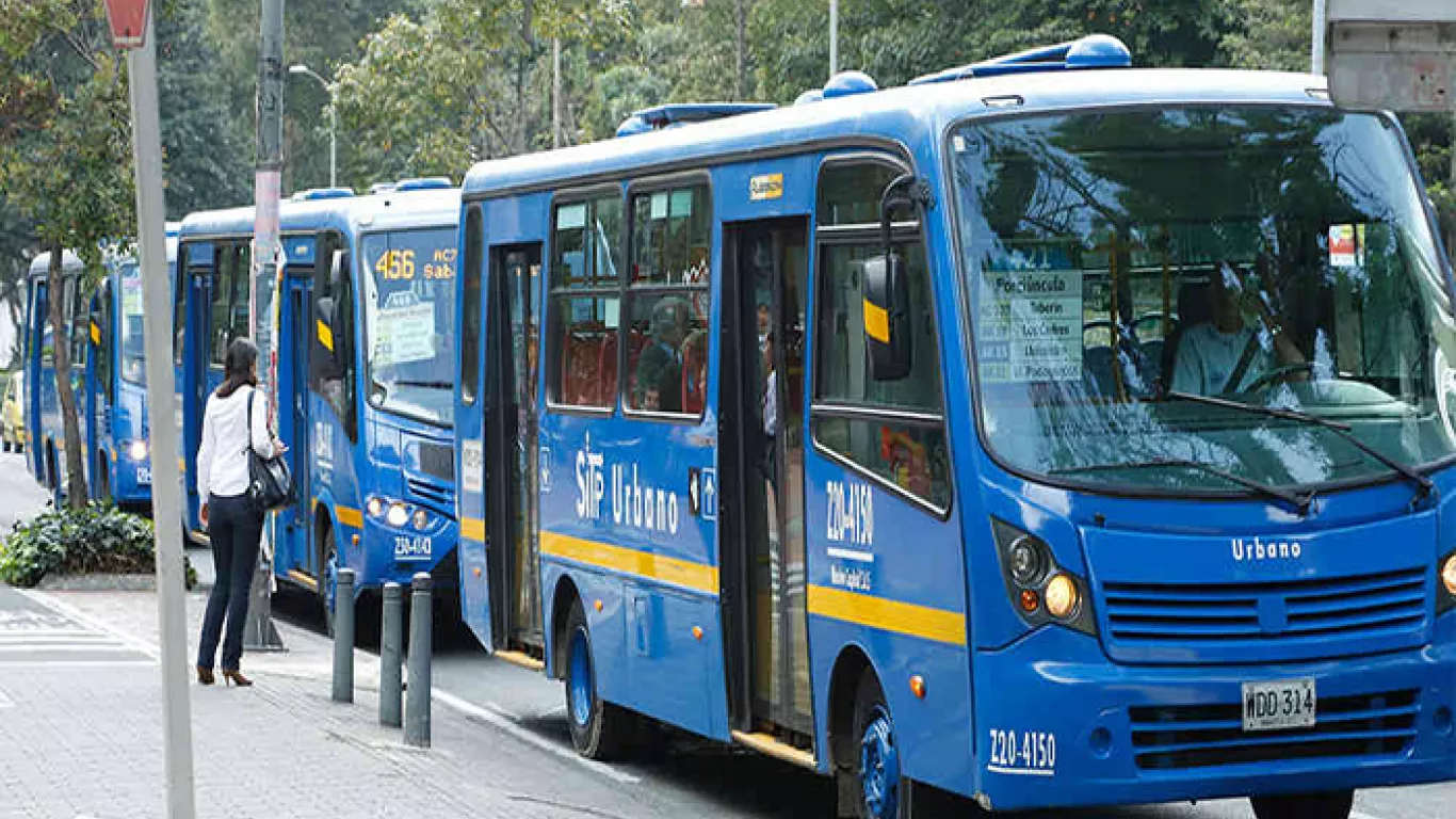 Mujer denuncia que fue abusada al bajarse de un bus de SITP