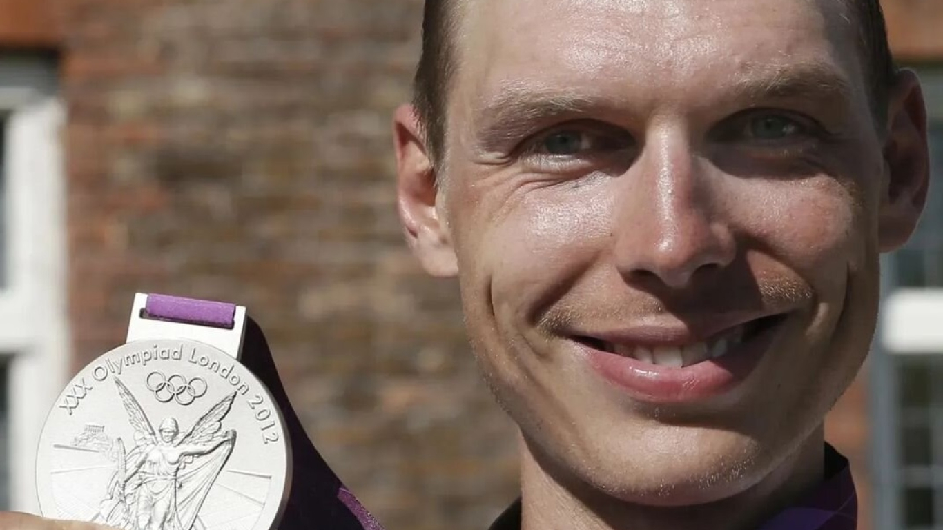 El ciclista que subasta su medalla olímpica para donar a Ucrania