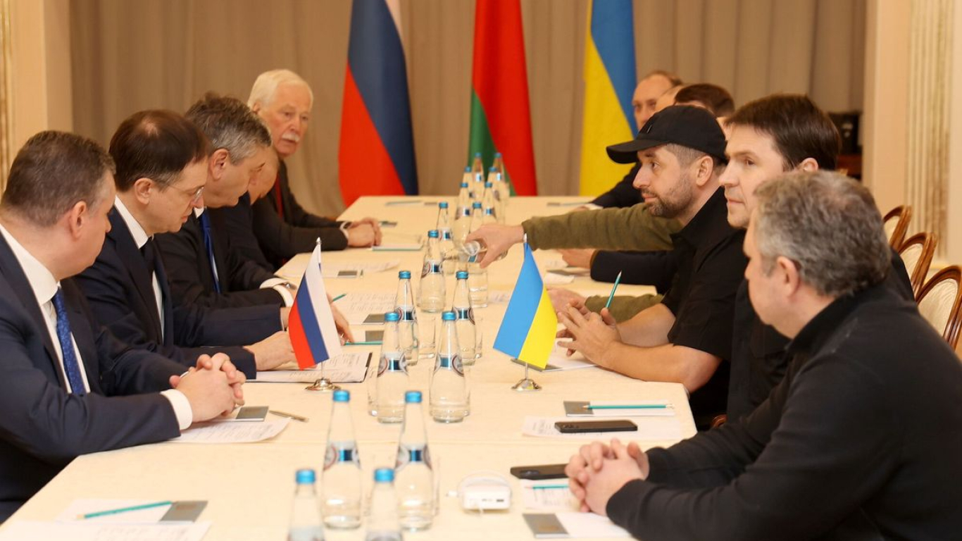 Hoy se realizará una nueva ronda de conversaciones entre Ucrania y Rusia
