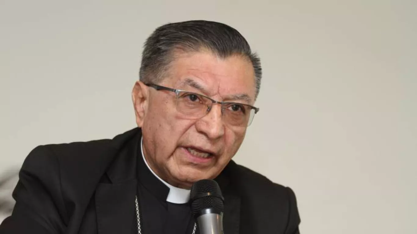 Renuncia arzobispo villavicencio