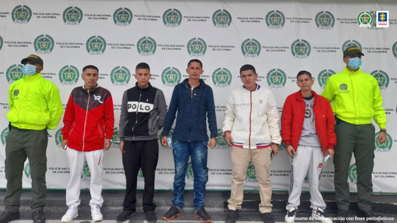 Desmantelan banda de 'rompevidrios' en Bogotá