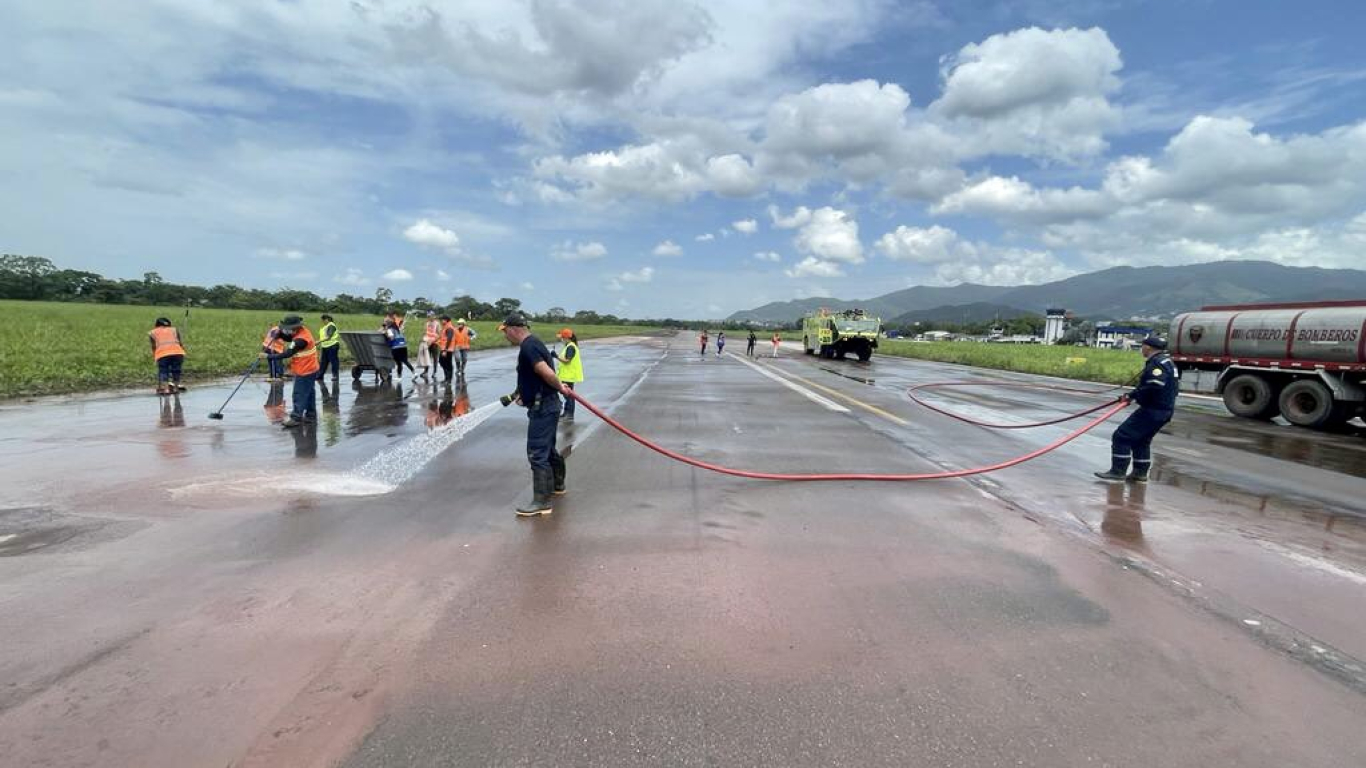 Aeropuerto Vanguardia de Villavicencio reanuda operaciones luego de inundaciones 