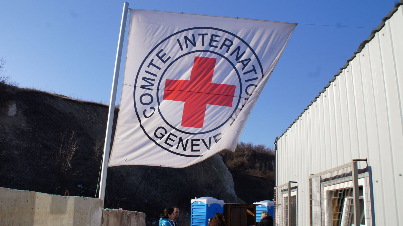 Cruz Roja 15 