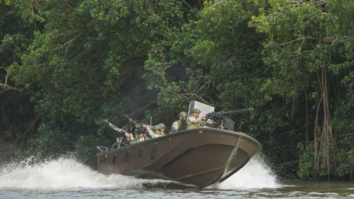 Armada lancha