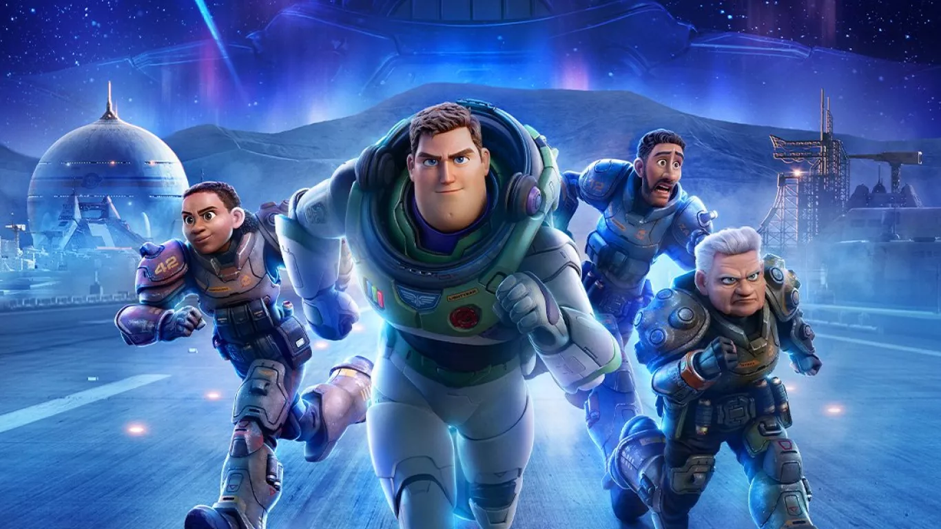 Prohíben película “Lightyear” 