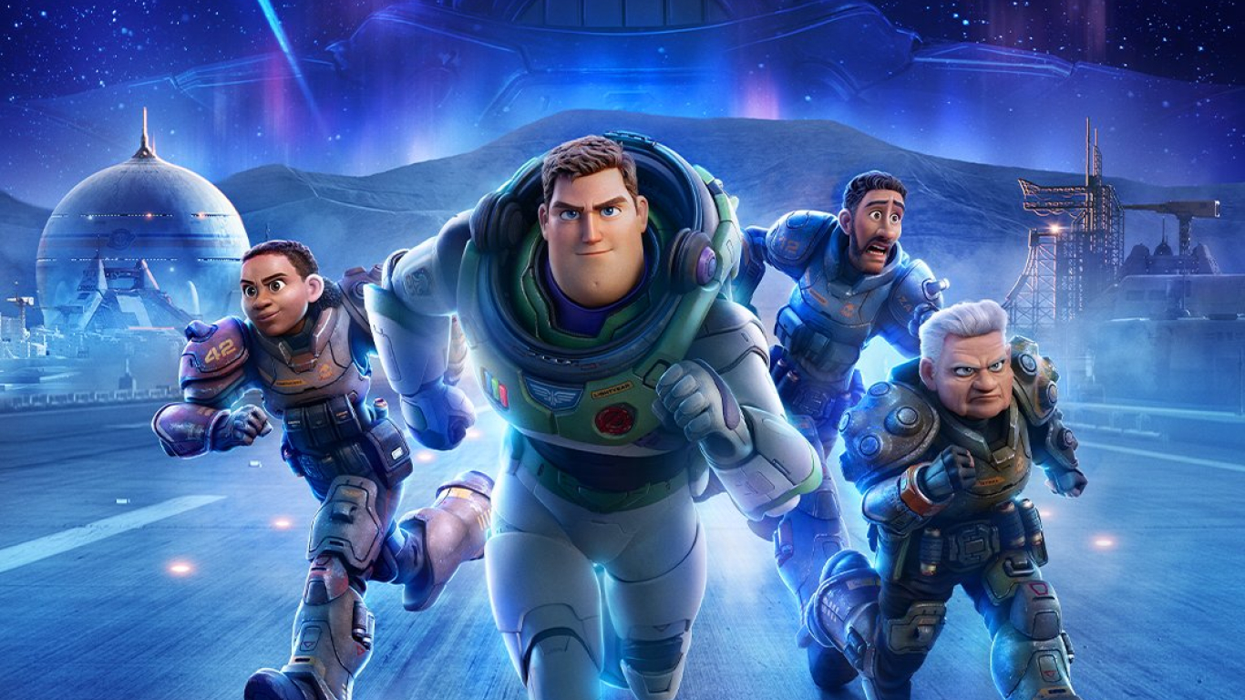 Prohíben película “Lightyear”