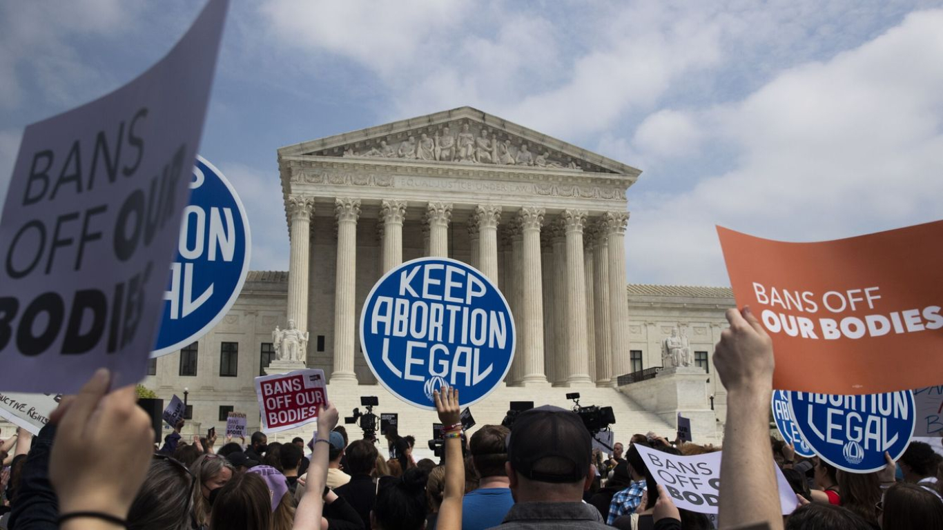 Corte de Estados Unidos revocó despenalización del aborto