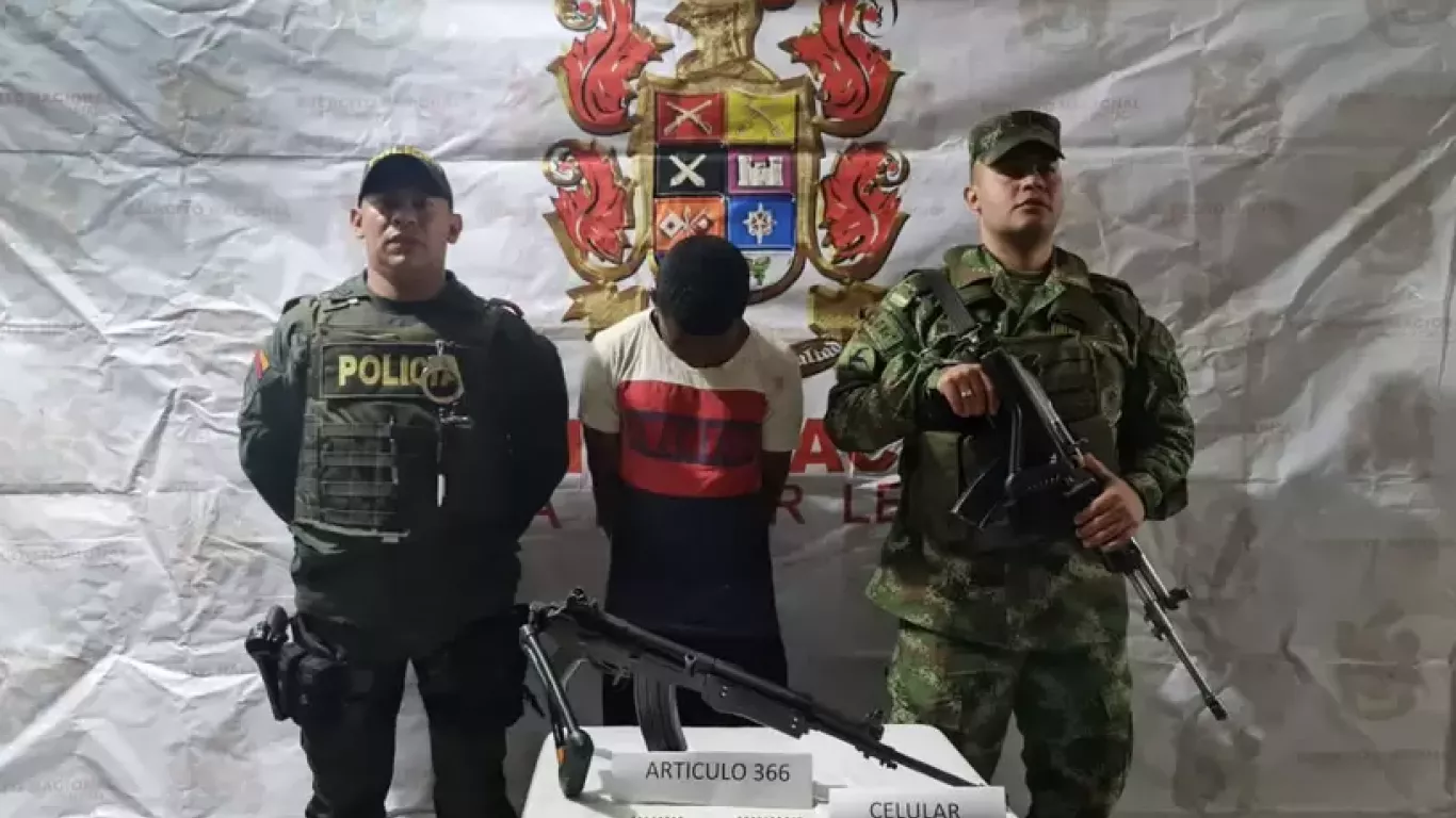 Capturan oficial que pretendía vender un fusil