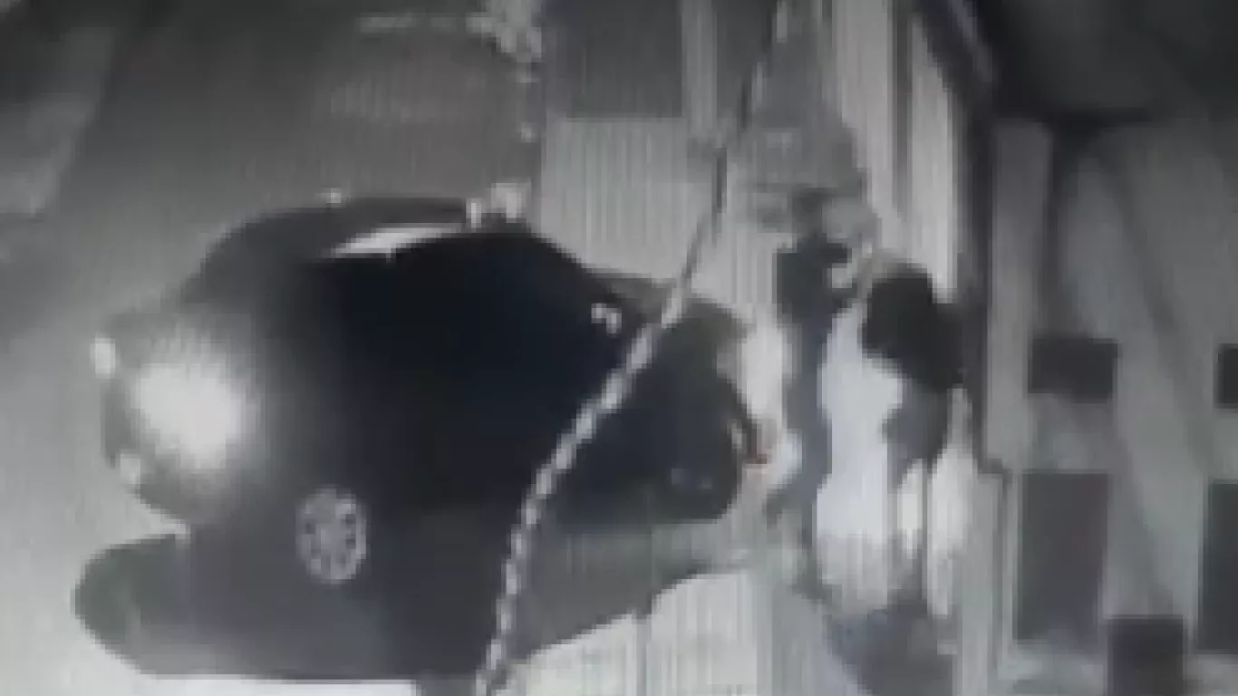 Hombre atacó brutalmente a una mujer 4