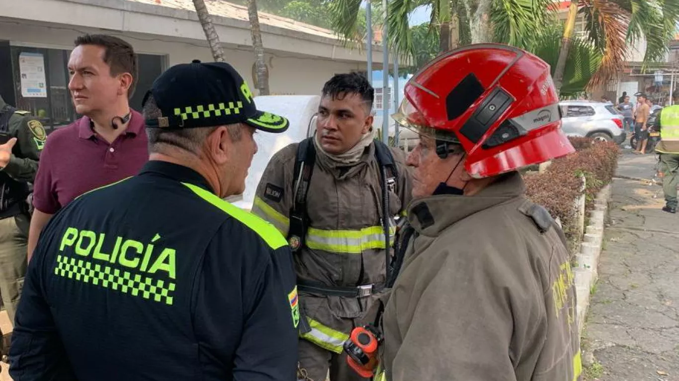 INCENDIO POLICÍA CALI