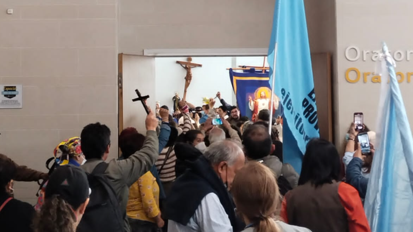 PROTESTA DE CATÓLICOS