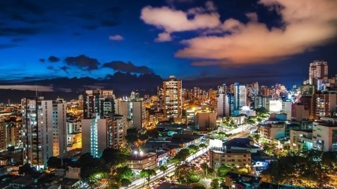 Ciudadanos quemaron motocicleta de ladrones en Bucaramanga 