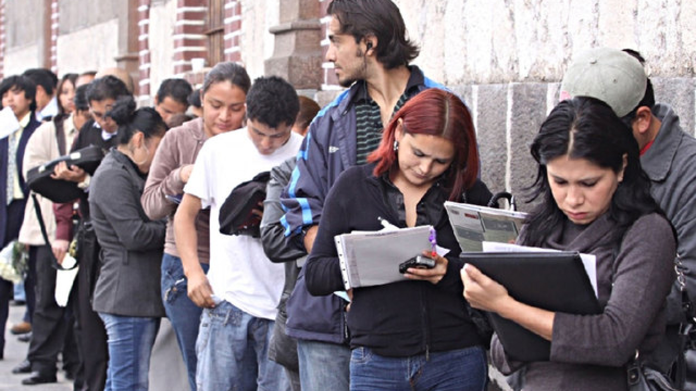 Abren 400 nuevos puestos de trabajo en centro de operaciones en Bogotá