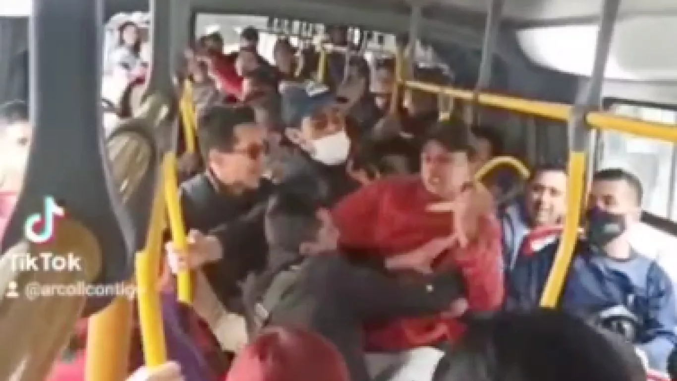 Denuncian intento de asesinato en Transmilenio