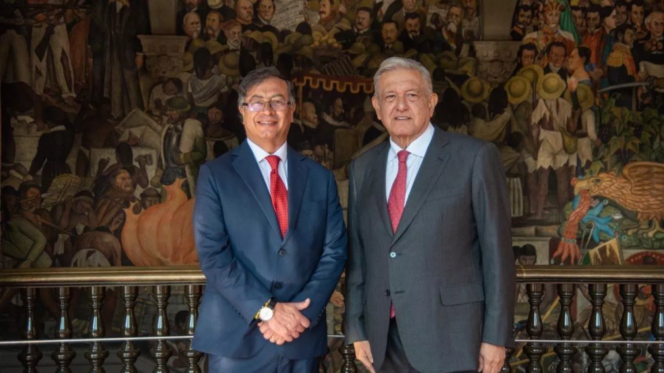 GUSTAVO PETRO Y ANDRÉS MANUEL LÓPEZ 