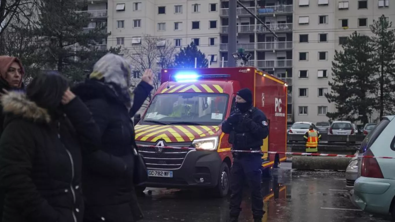 10 personas fallecieron en un incendio en Francia
