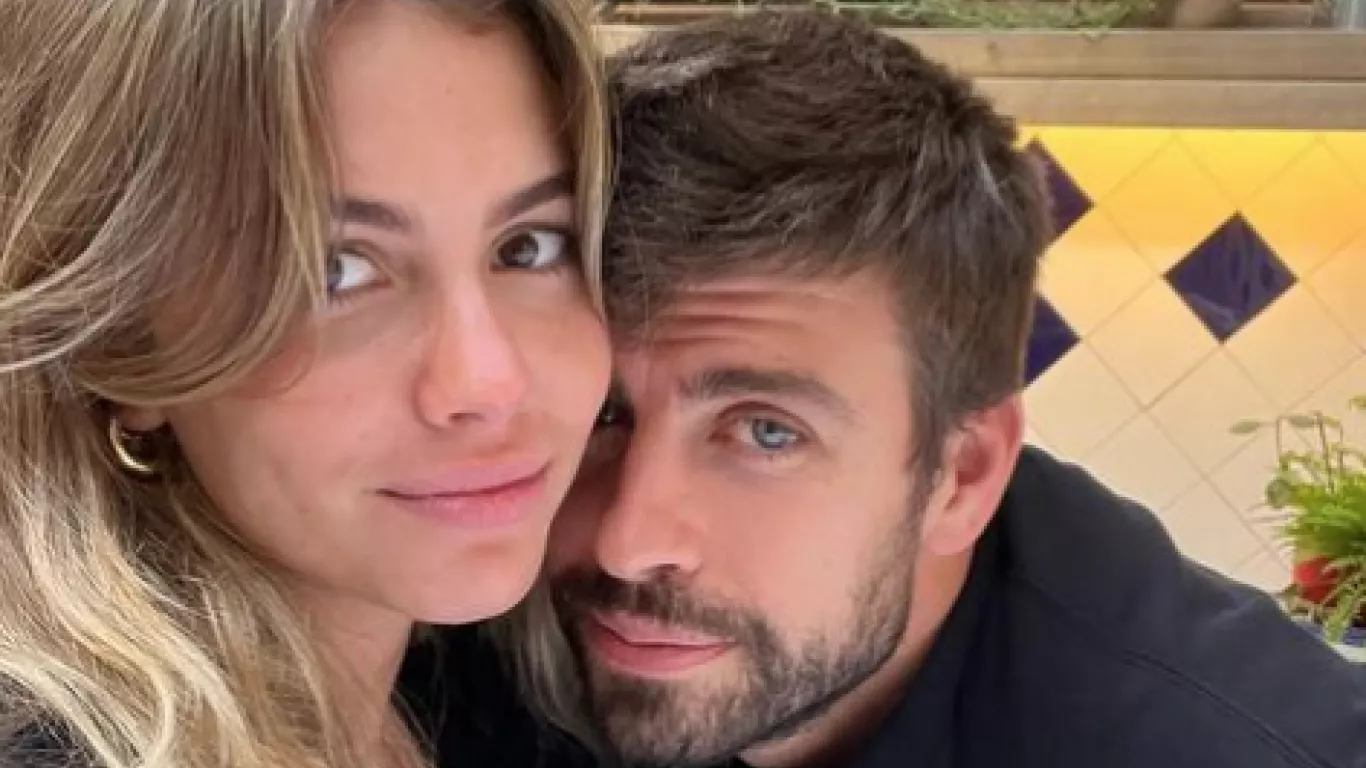 Piqué publicó su primera fotografía junto a Clara Chía