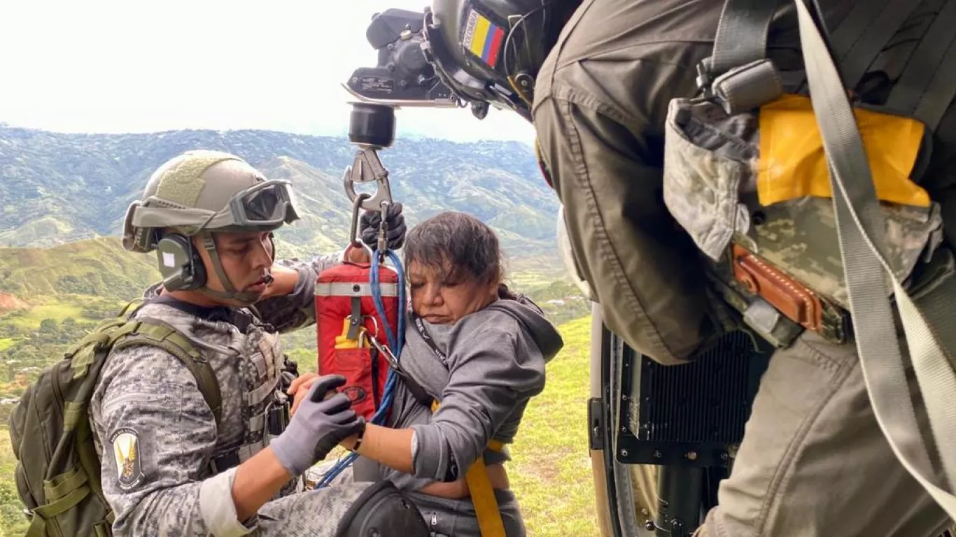 Evacuación Rosas