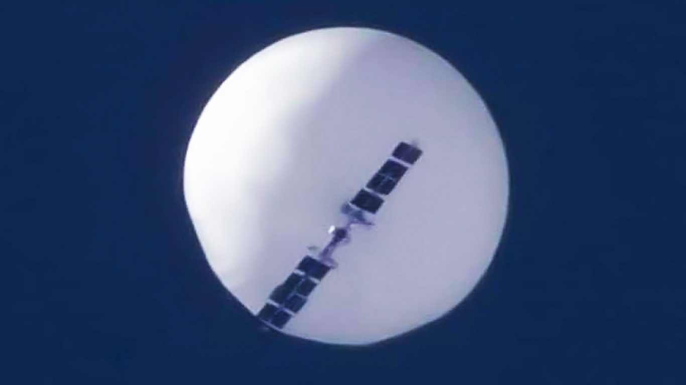 “globo espía”