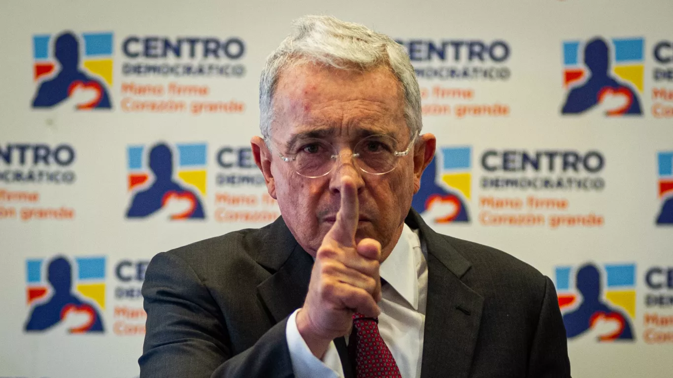 Centro Democrático 4 junio
