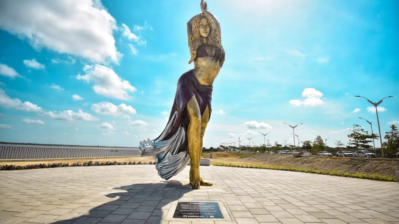 Estatua Shakira