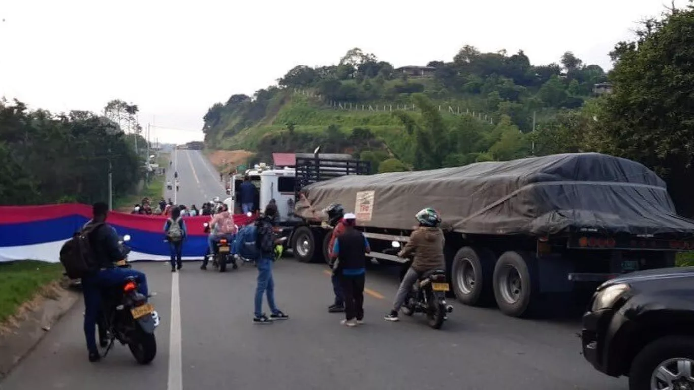 BLOQUEO INDÍGENA PANAMERICANA