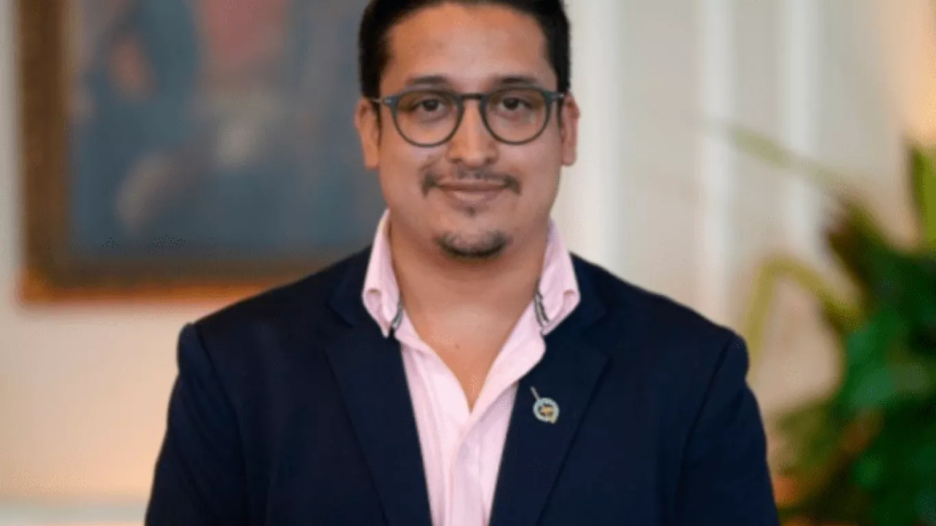Andrés Hernández consul