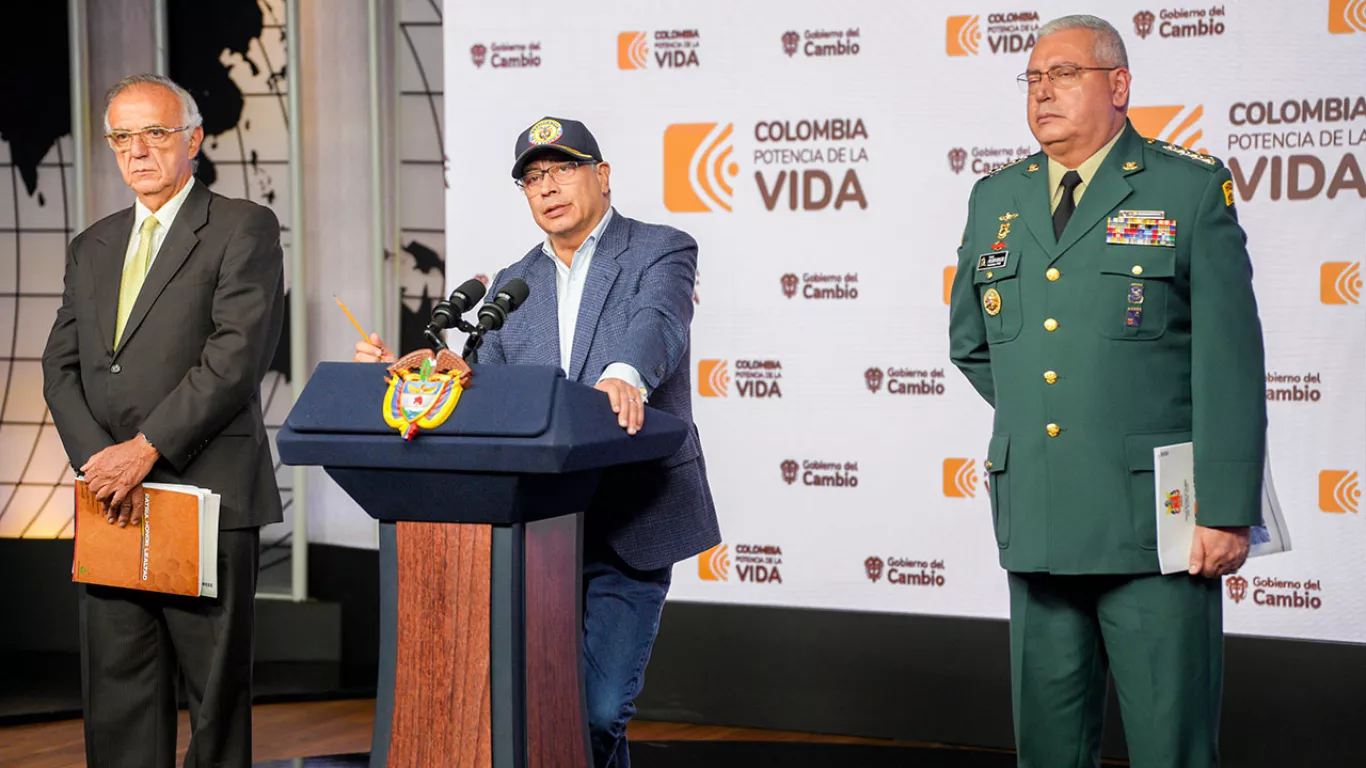 Petro y general Giraldo