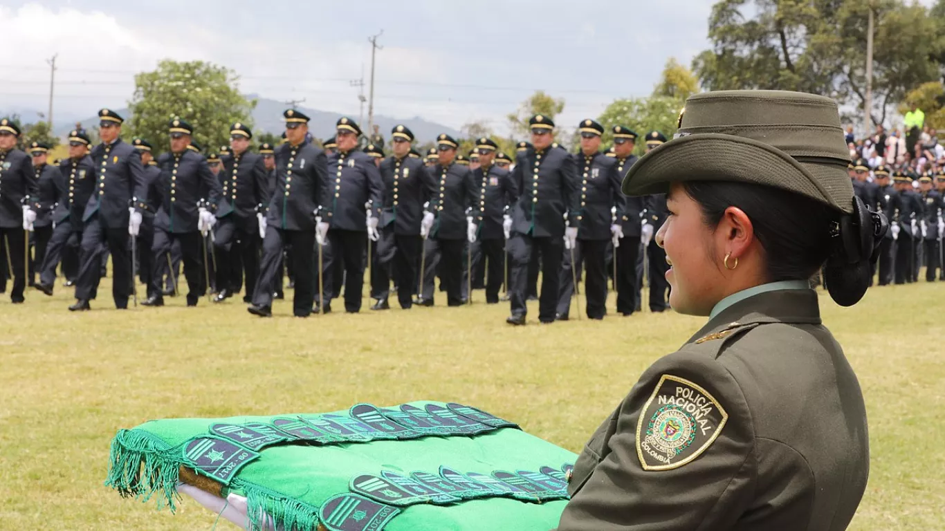ascensos policia nacional de colombia