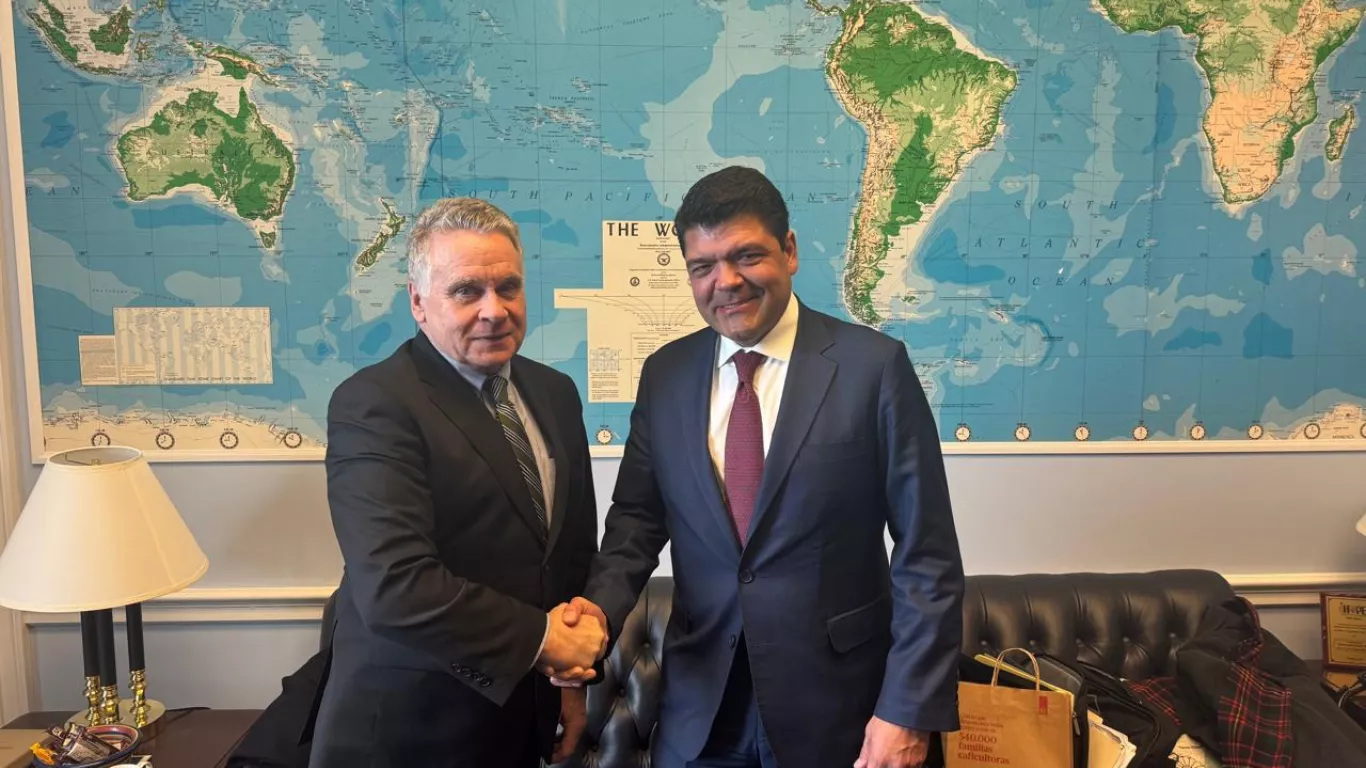  expresidente del Senado Juan Diego Gómez 