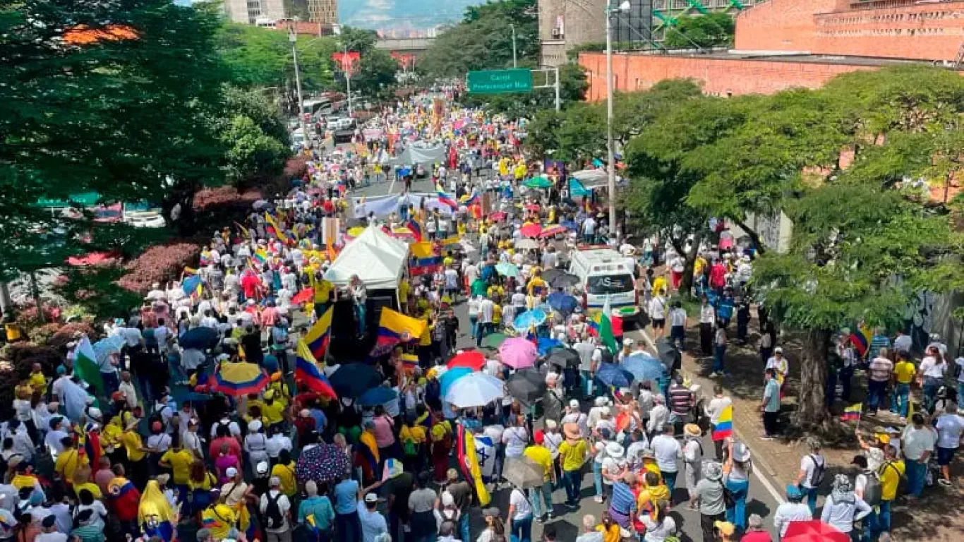 marcha medellín 25
