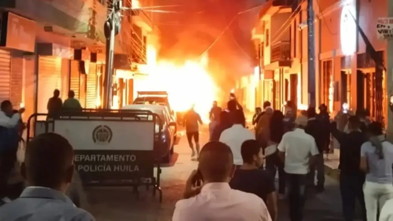 atentado bomba el plateado