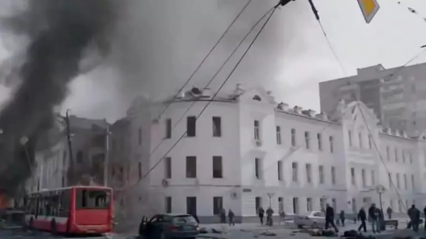 bombardeo ruso en ucrania abril 2025