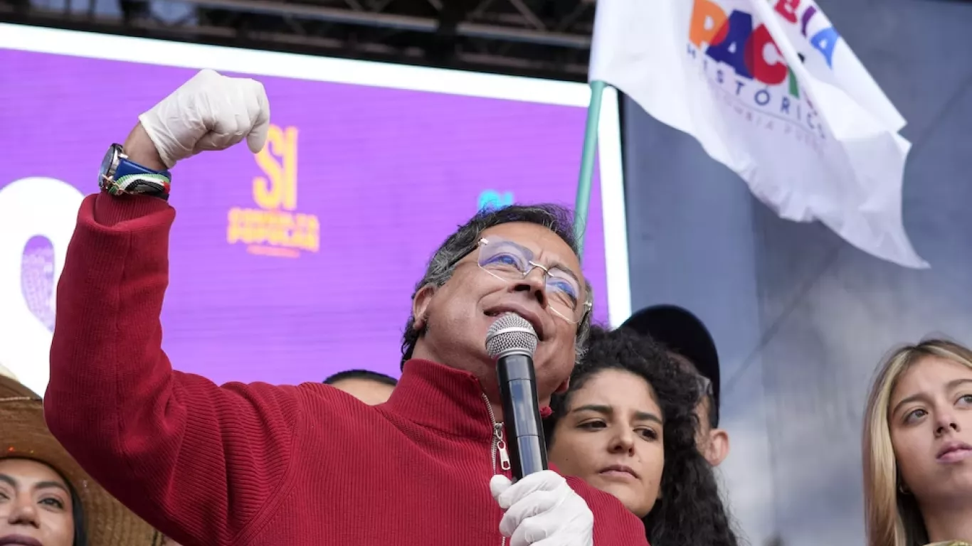 gustavo petro 1 mayo 2025
