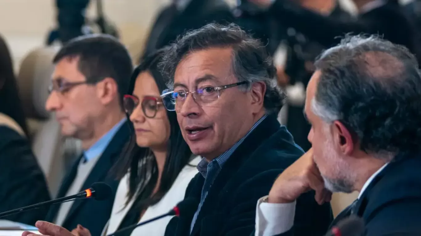 Gustavo Petro abril 20 24