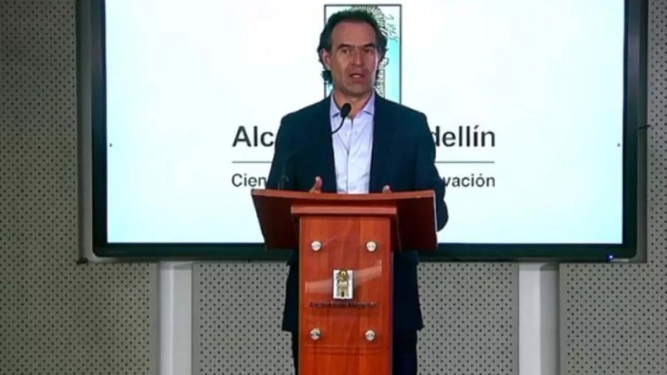 federico gutierrez denunciado presentos nexos