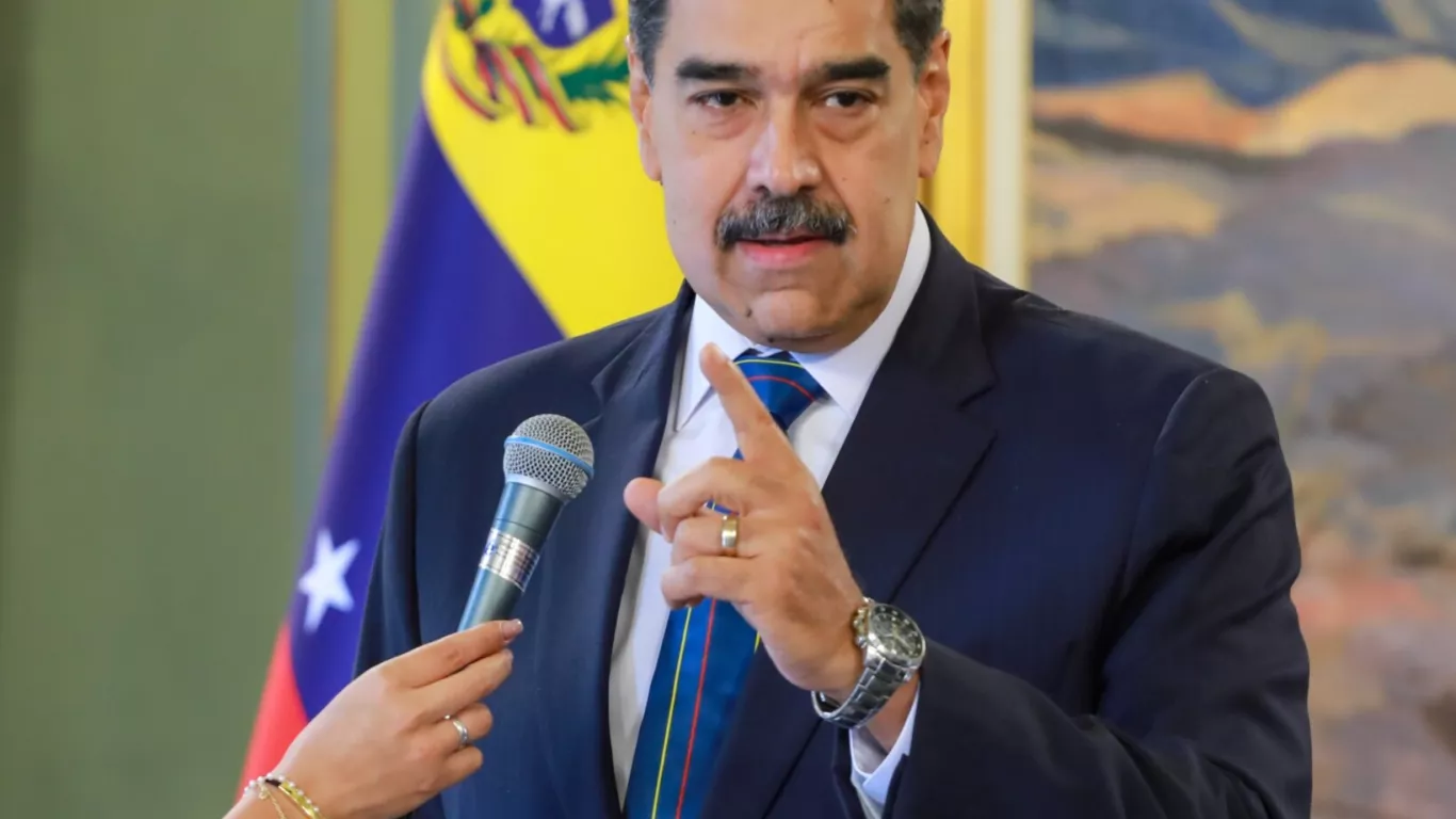 Maduro agradece a Petro por despliegue militar